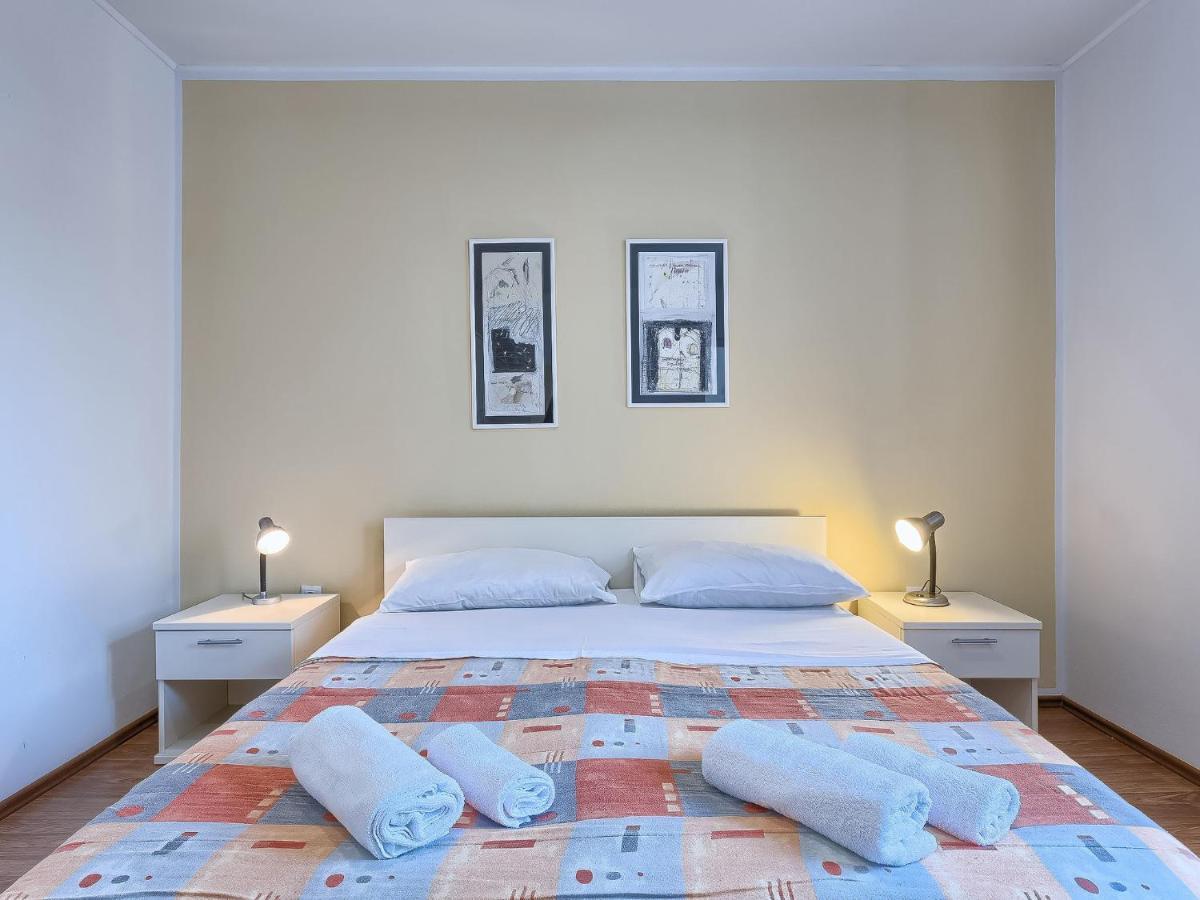 Apartment Nika-3 By Interhome Умаг Екстериор снимка